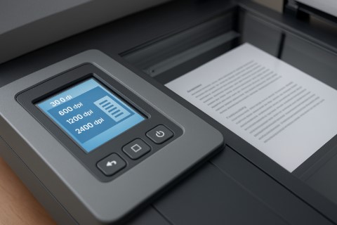 Scanner DPI settings menu showing resolution options for document scanning